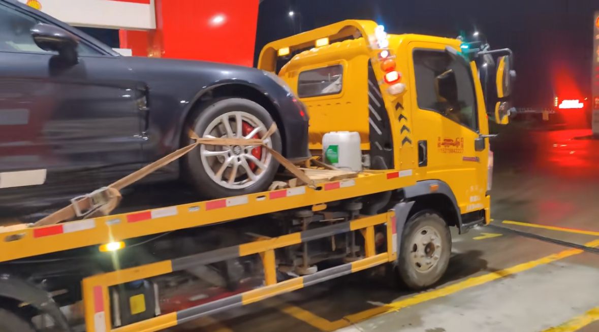 南充行车途中遇到突发状况该如何呼叫道路救援？